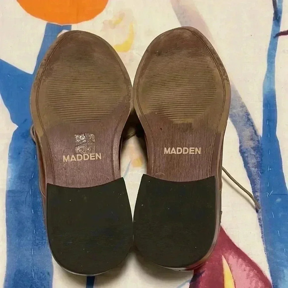 Men’s Steve Madden Oxfords - Picture 5 of 6